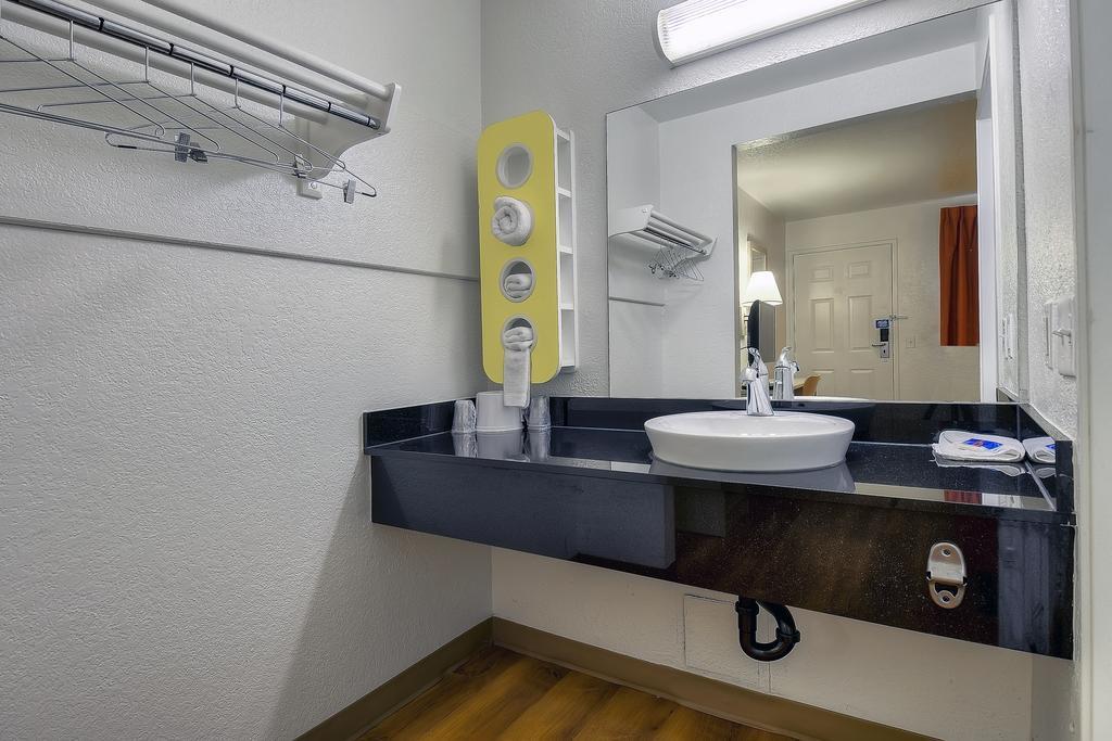 Motel 6-Chino, Ca - Los Angeles Area Phòng bức ảnh