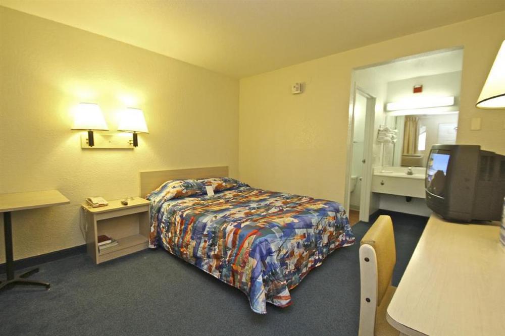 Motel 6-Chino, Ca - Los Angeles Area Phòng bức ảnh