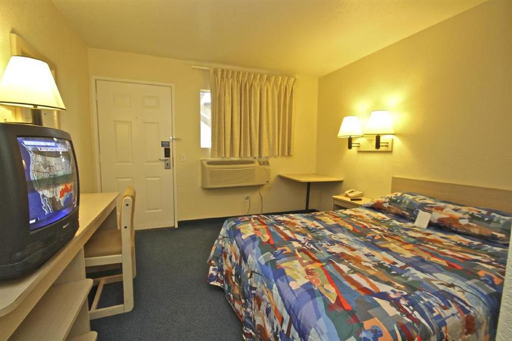 Motel 6-Chino, Ca - Los Angeles Area Phòng bức ảnh