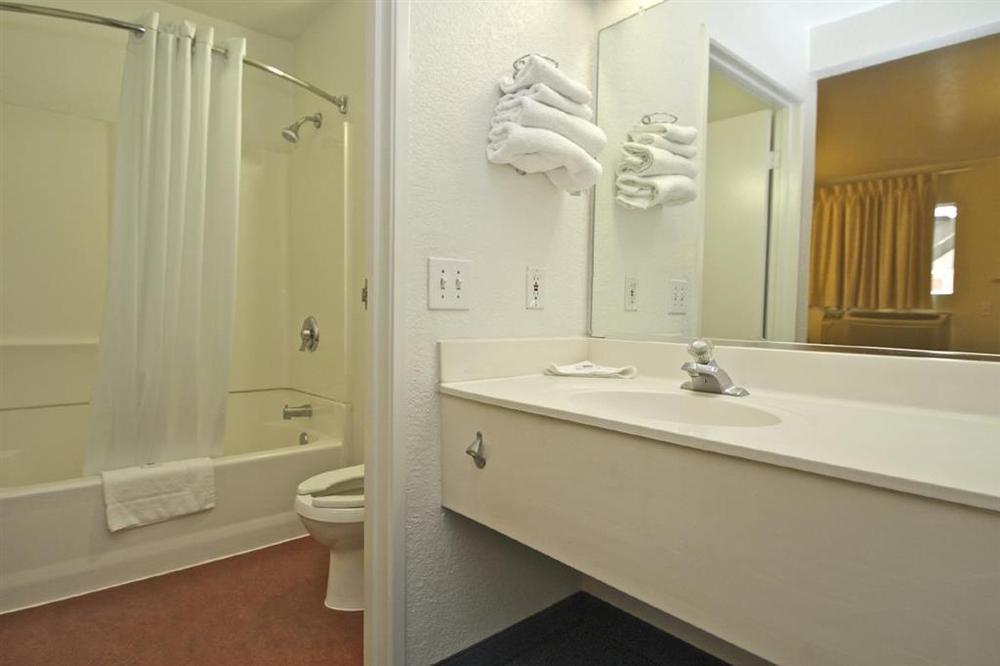 Motel 6-Chino, Ca - Los Angeles Area Phòng bức ảnh